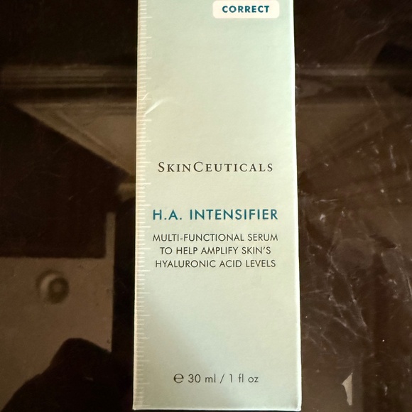 SkinCeuticals H.A. Intensifier serum - Picture 2 of 7